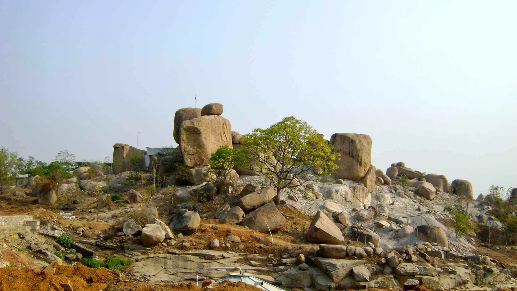Existing boulder landscape retained within the campus