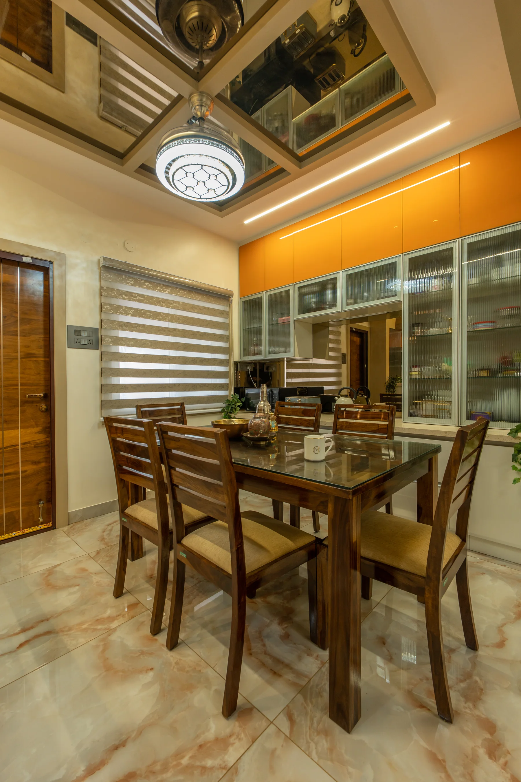 Dining area adjoining the kitchen